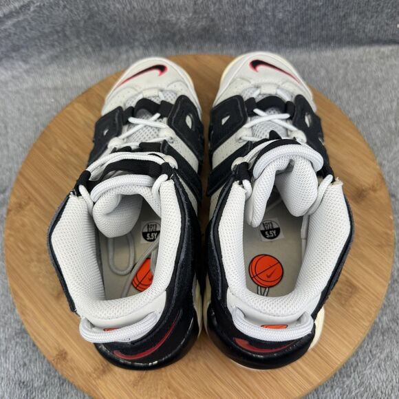 Nike Shoes Youth Size 5.5Y Black White Air More Uptempo Basketball GS DX3360-001 - Picture 5 of 10